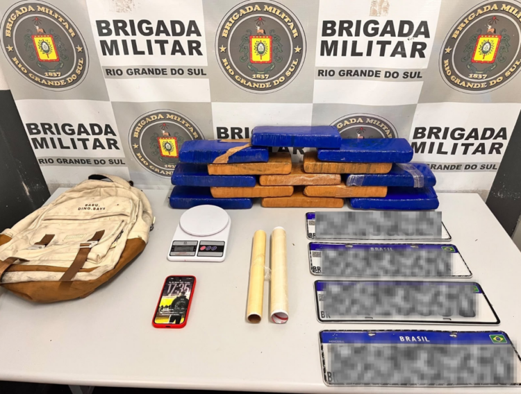 Homem é preso com 9 kg de maconha e carro roubado em Caxias do Sul