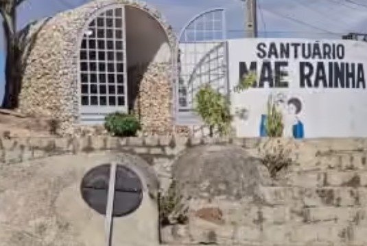 Homem é preso após destruir imagem sacra em igreja de Teixeira