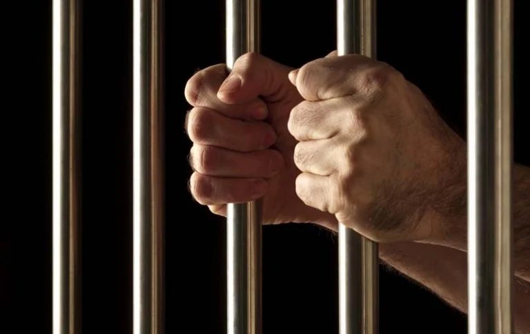 Homem é condenado a 16 anos de prisão por tentativa de feminicídio em Caxias do Sul