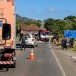 Professora morre após moto atropelar cachorro em rodovia